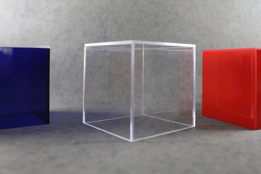 capots-plexiglass-francais
